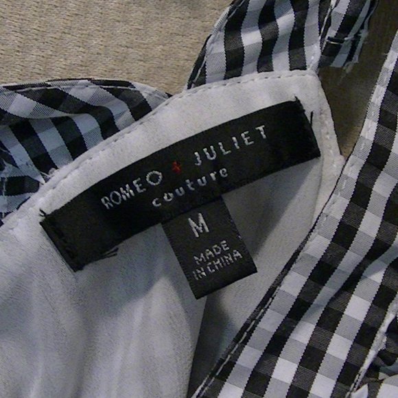 Romeo + Juliet Couture Gingham Ruffle Dress - Picture 8 of 9